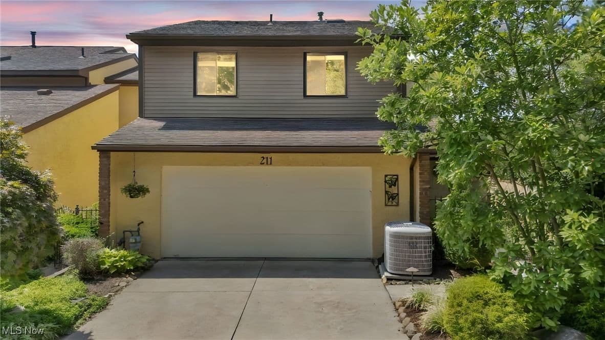 211 Lake Terrace Drive, Munroe Falls, OH 44262 - Image 2