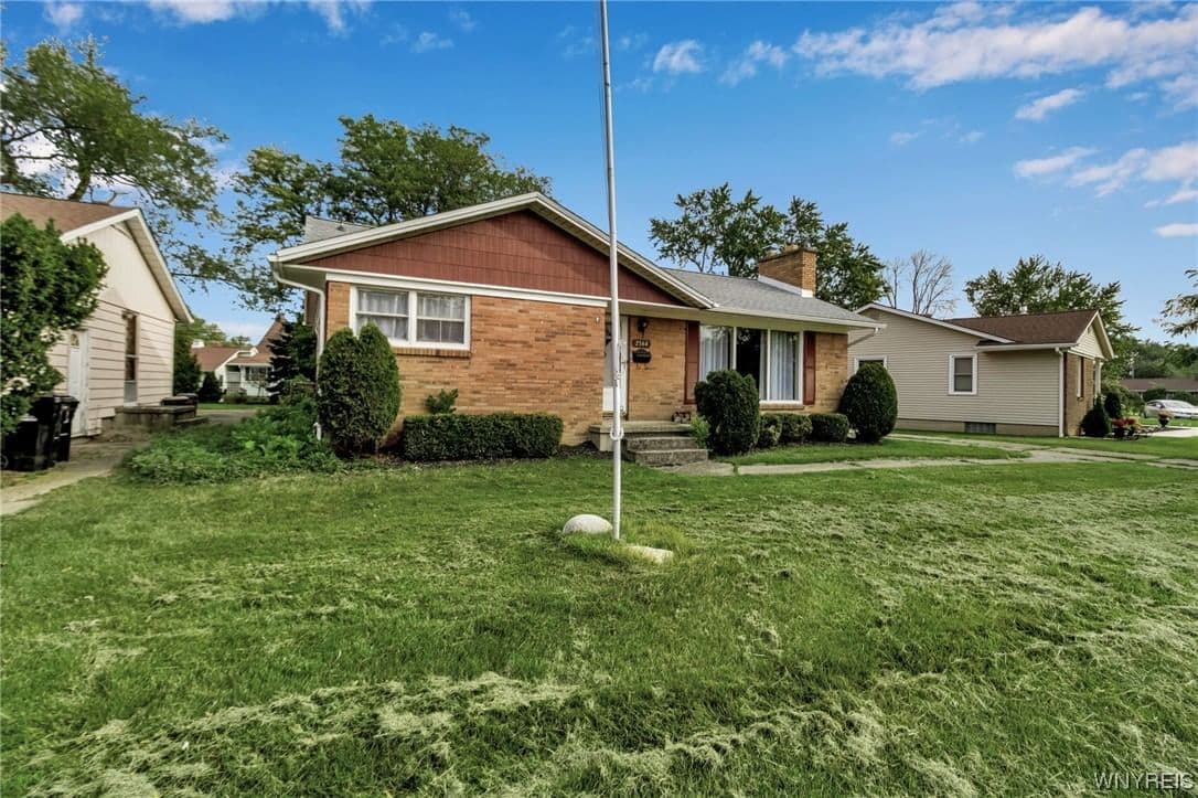 2564 Colvin Boulevard, Tonawanda-Town, NY 14150 - Image 2