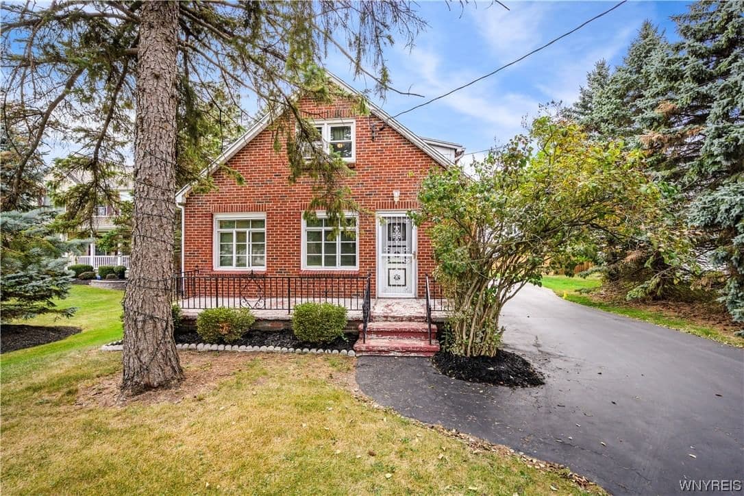 992 Borden Road, Cheektowaga, NY 14043 - Image 2