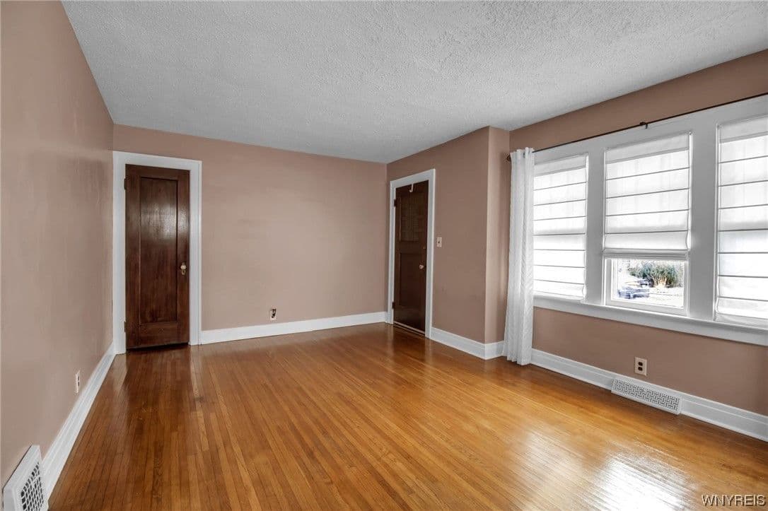 162 Villa Avenue, Buffalo, NY 14216 - Image 2