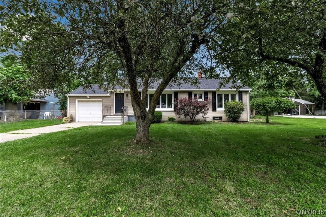 3454 Warner Drive, Grand Island, NY 14072 - Image 2