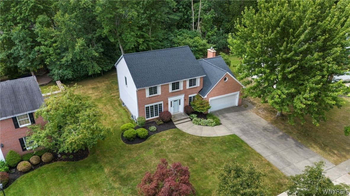 82 Quail Hollow Lane, Amherst, NY 14051 - Image 2