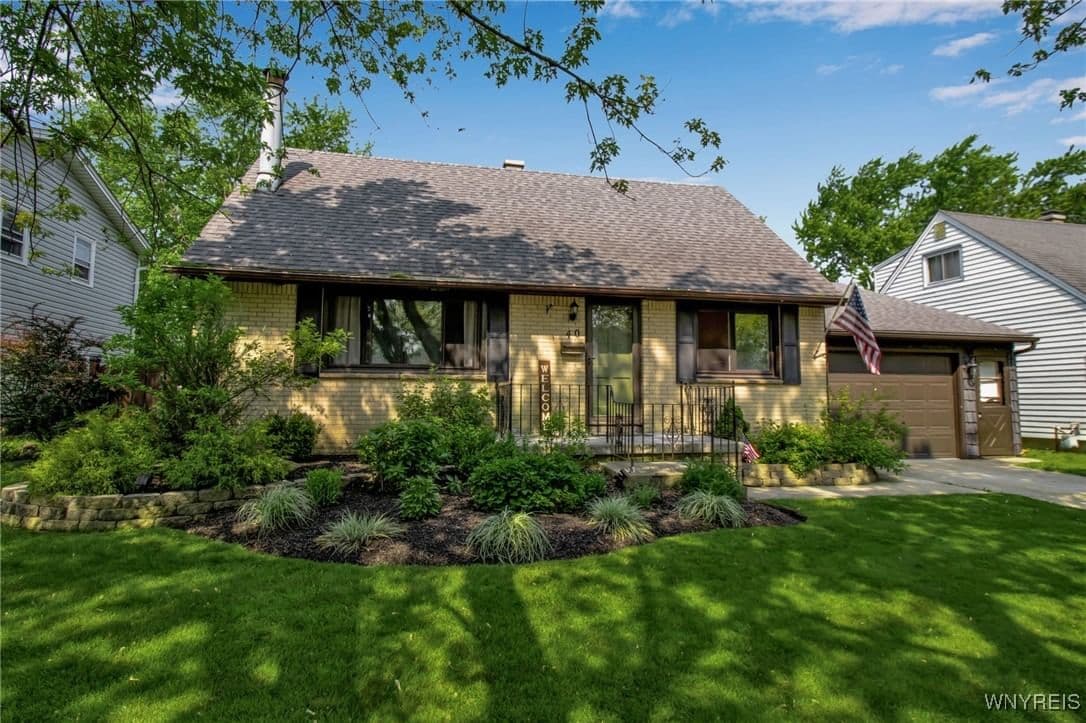 40 Lois Drive, Cheektowaga, NY 14227 - Image 2