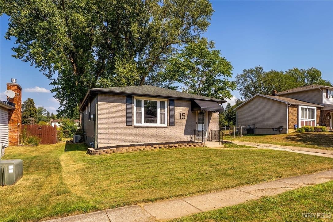 15 Wyndmoor Court, Cheektowaga, NY 14043 - Image 2