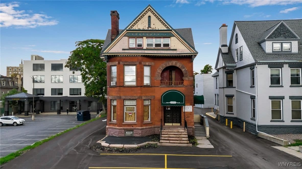 Property 1152 Main Street, Buffalo, NY 14209