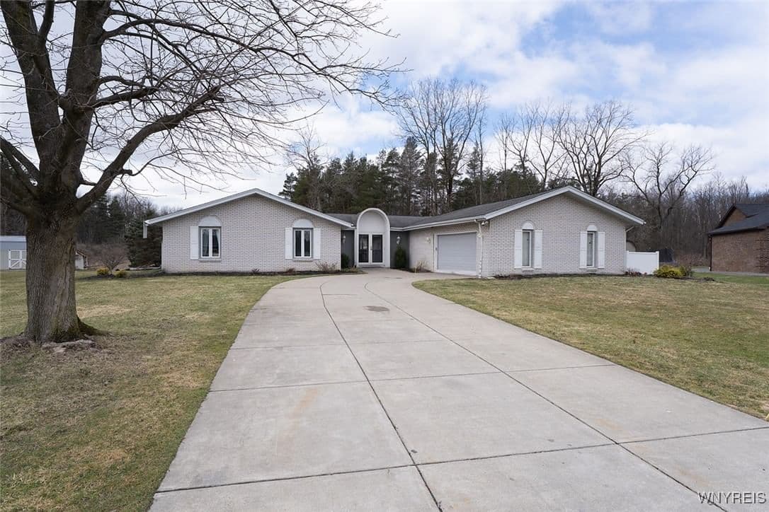 60 Brookedge Road, Cheektowaga, NY 14043 - Image 1