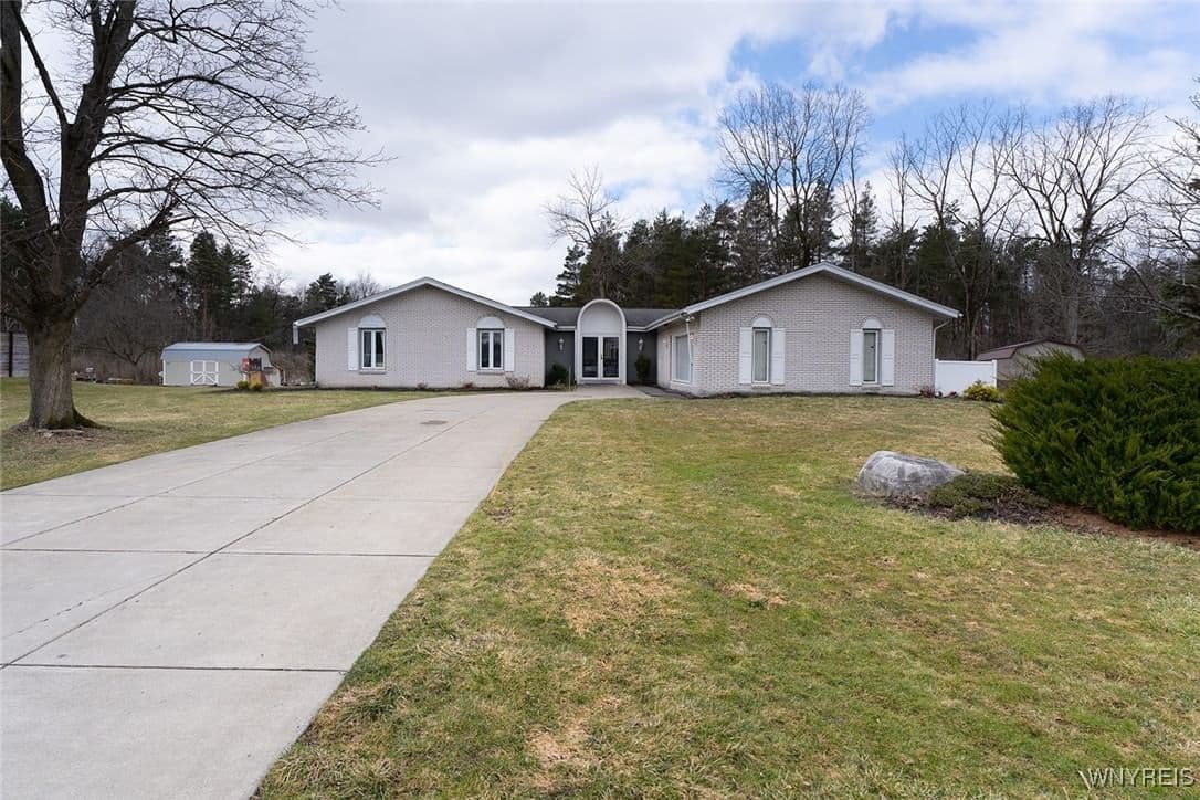 60 Brookedge Road, Cheektowaga, NY 14043 - Image 2