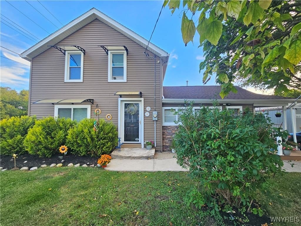939 Grove Avenue, Niagara Falls, NY 14305 - Image 1