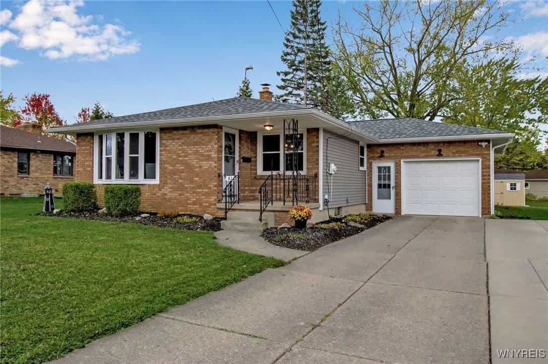 61 Southwest Parkway, Lancaster, NY 14086 - Image 2