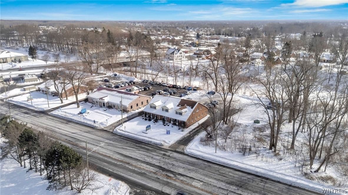 3083 William Street, Cheektowaga, NY 14227 - Image 2