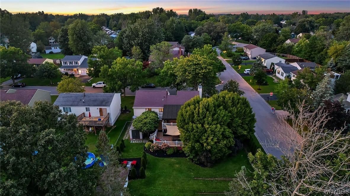 8 Greengage Circle, Amherst, NY 14051 - Image 2