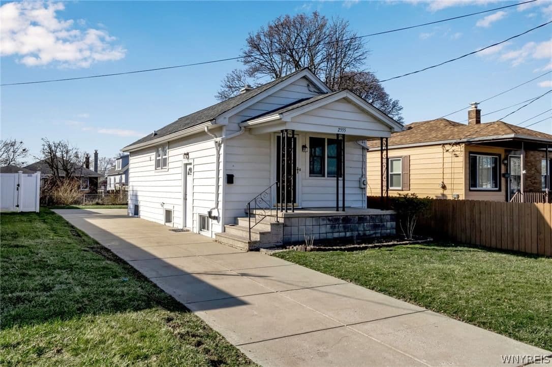 2555 Jerauld Avenue, Niagara Falls, NY 14305 - Image 2