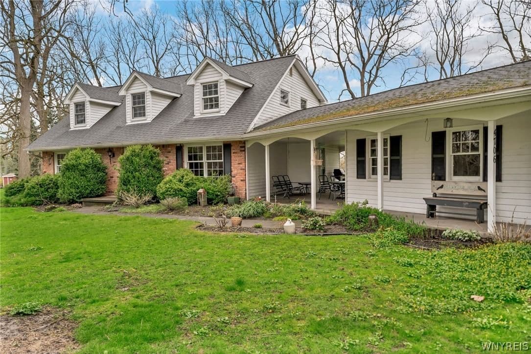 4706 Sawmill Road, Clarence, NY 14031 - Image 2