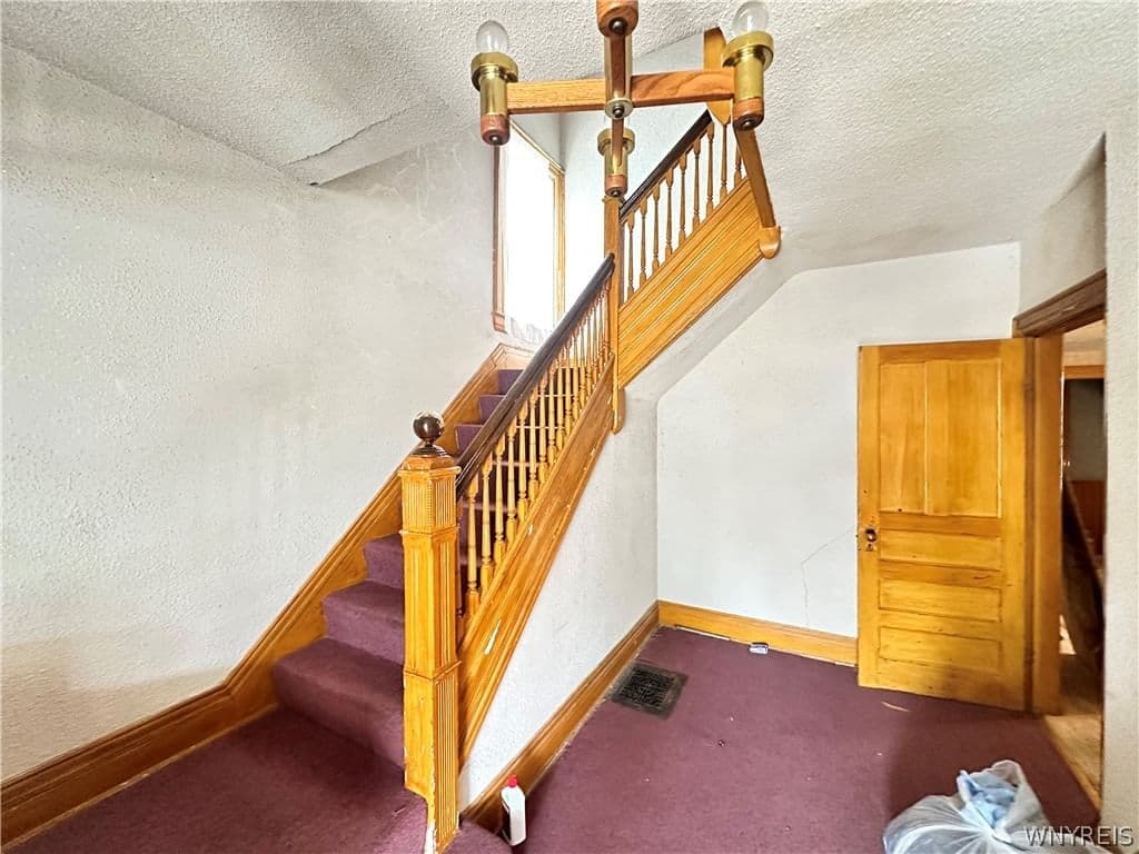 520 Woodlawn Avenue, Buffalo, NY 14208 - Image 2