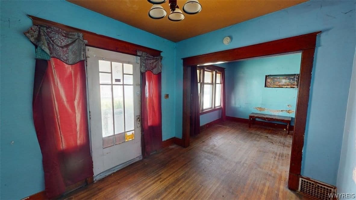 23 Kerns Avenue, Buffalo, NY 14211 - Image 2