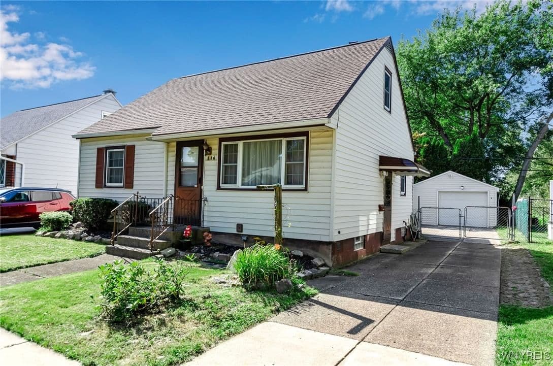 116 Avondale Place, Buffalo, NY 14210 - Image 2