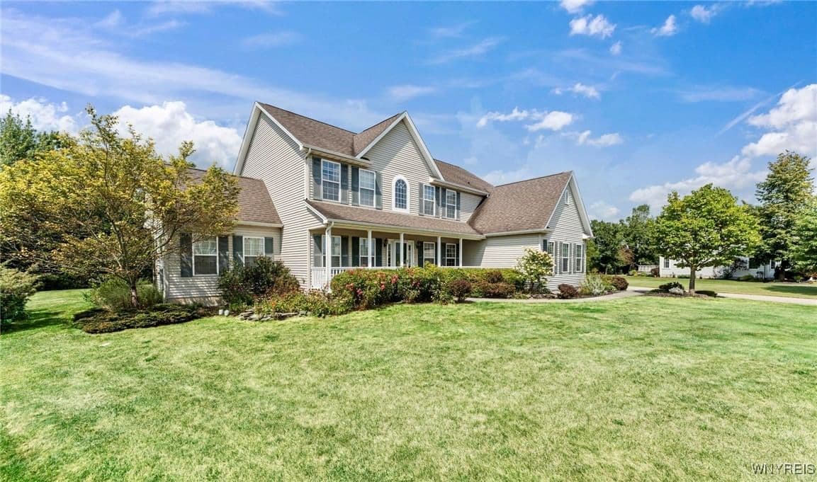 6954 Goldfinch Court, Wheatfield, NY 14120 - Image 2