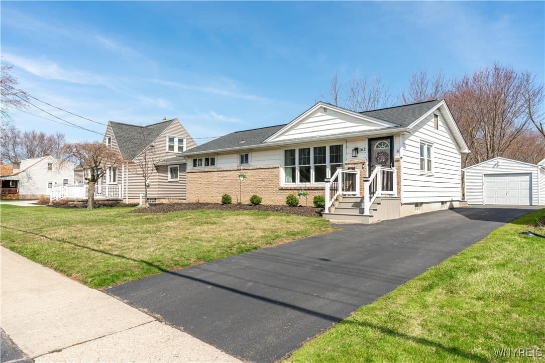 162 Irwinwood Road, Lancaster, NY 14086 - Image 2