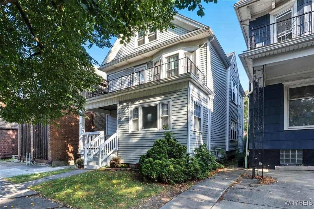 10 Russell Street, Buffalo, NY 14214 - Image 1